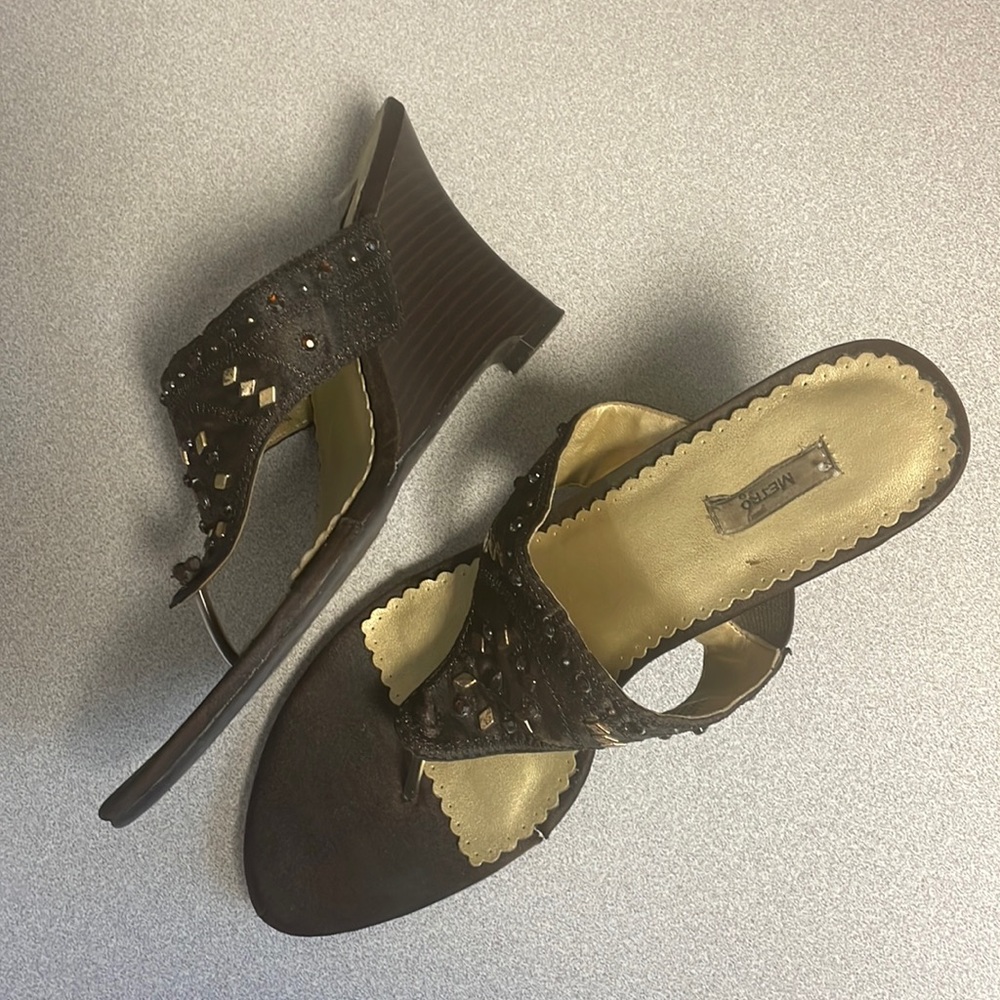 Wedge sandal heels